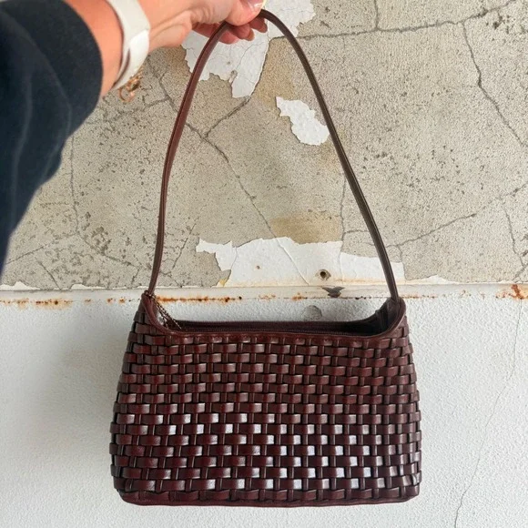 Vtg 90s Woven Shoulder Bag Baguette Purse Minimalist Nine West Faux Leather - Picture 4 of 9